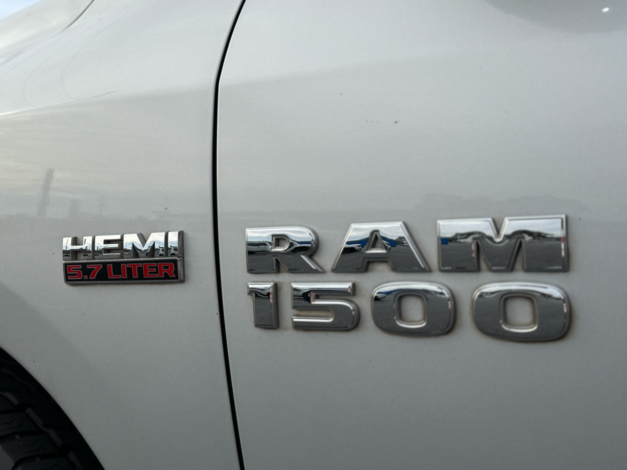 RAM 1500 Sport 4x2 Crew Cab 5'7" Box 2017