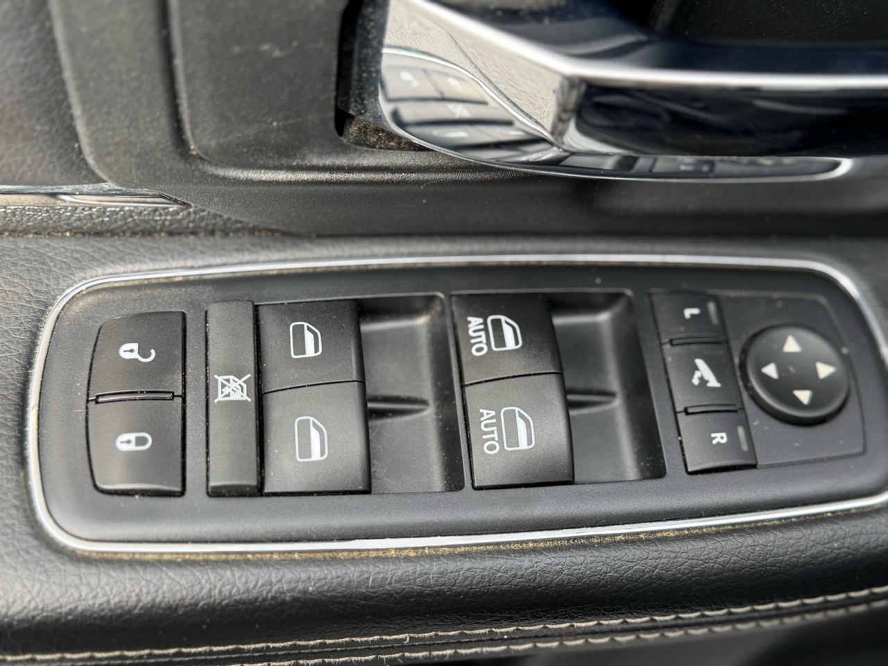 RAM 1500 Sport 4x2 Crew Cab 5'7" Box 2017