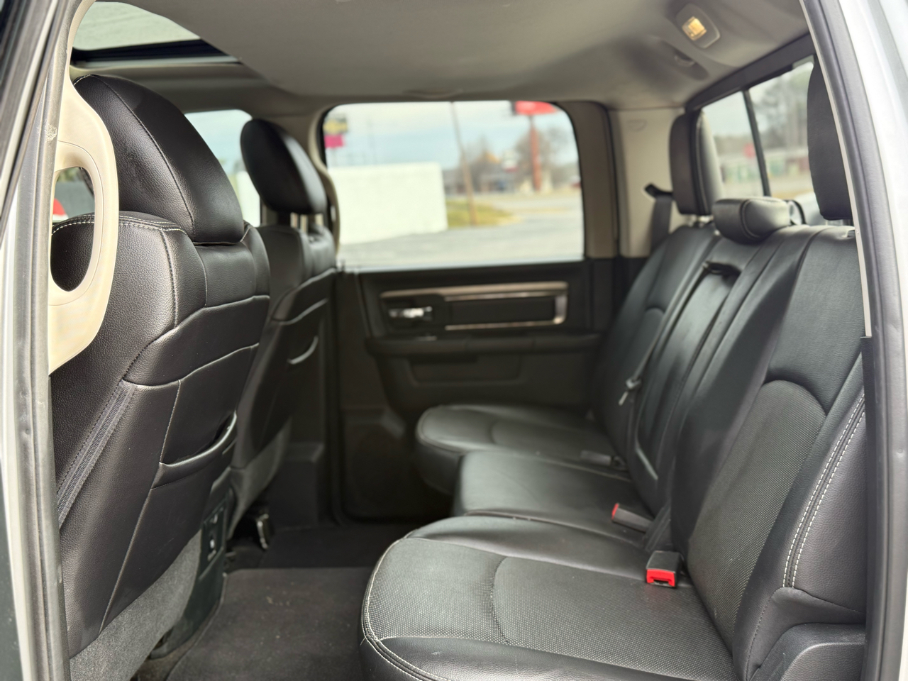 RAM 1500 Sport 4x2 Crew Cab 5'7" Box 2017