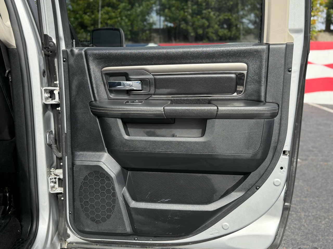 RAM 1500 Sport 4x2 Crew Cab 5'7" Box 2017