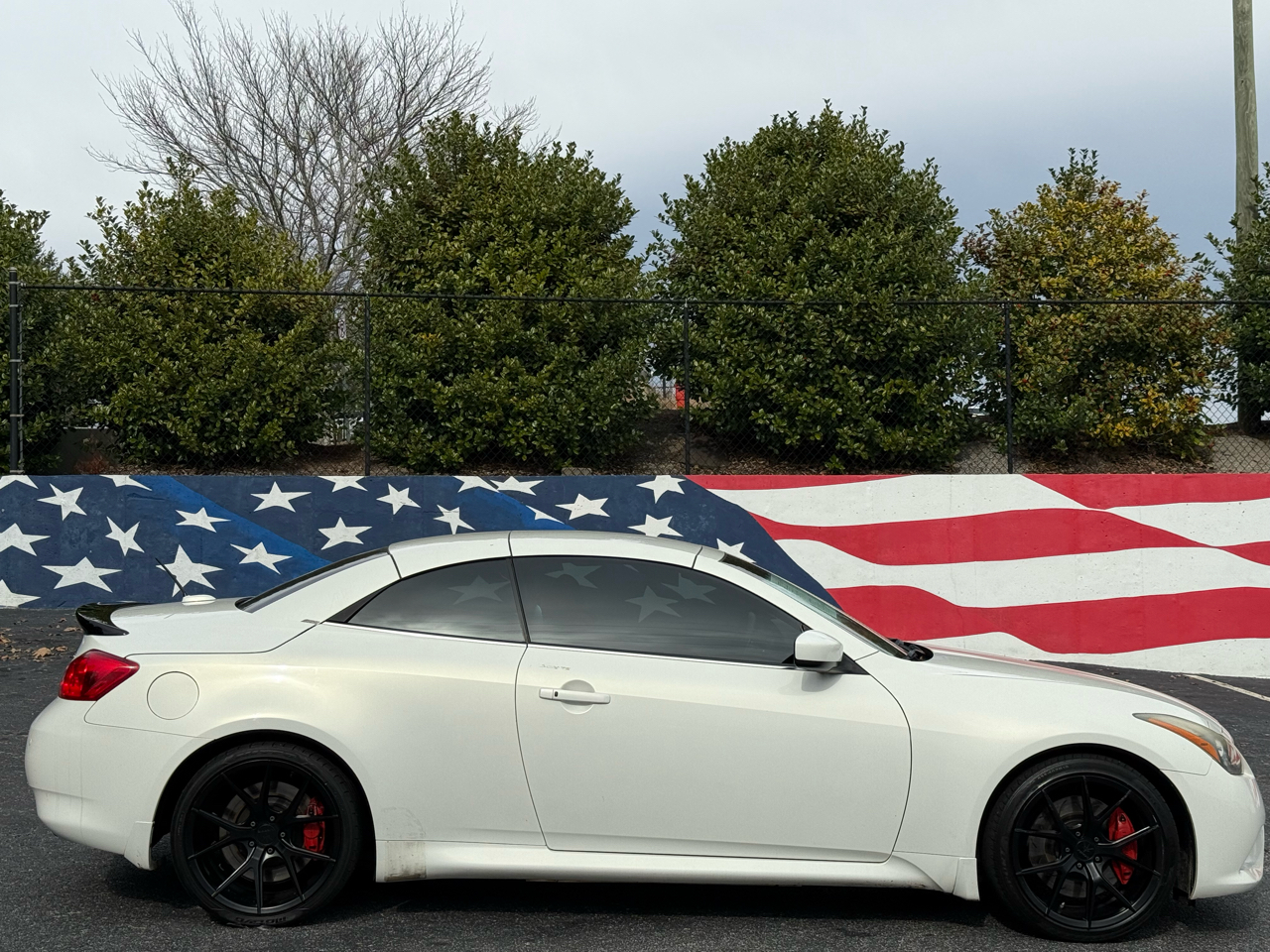 Infiniti G37 Convertible 2dr Base 2012