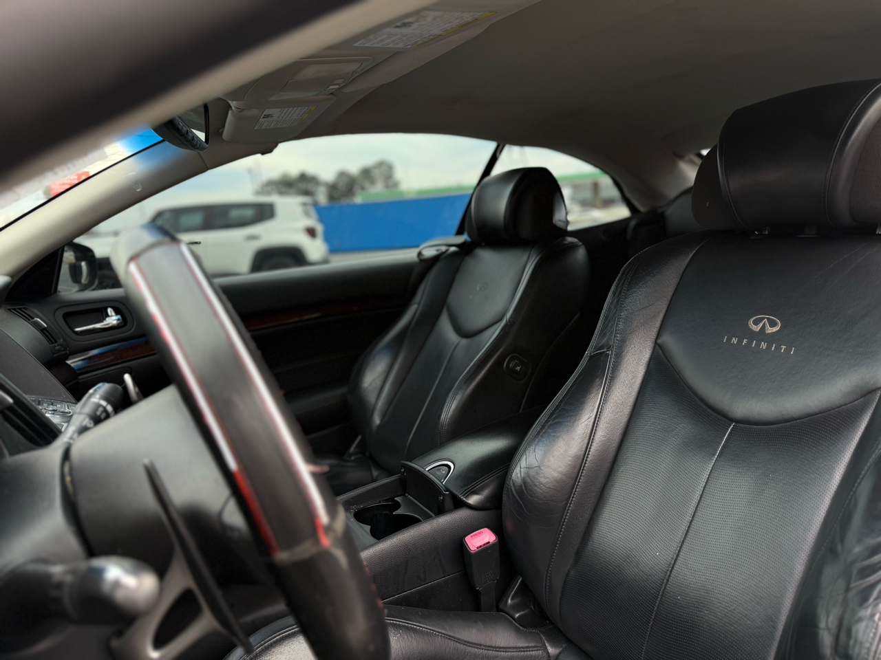 Infiniti G37 Convertible 2dr Base 2012