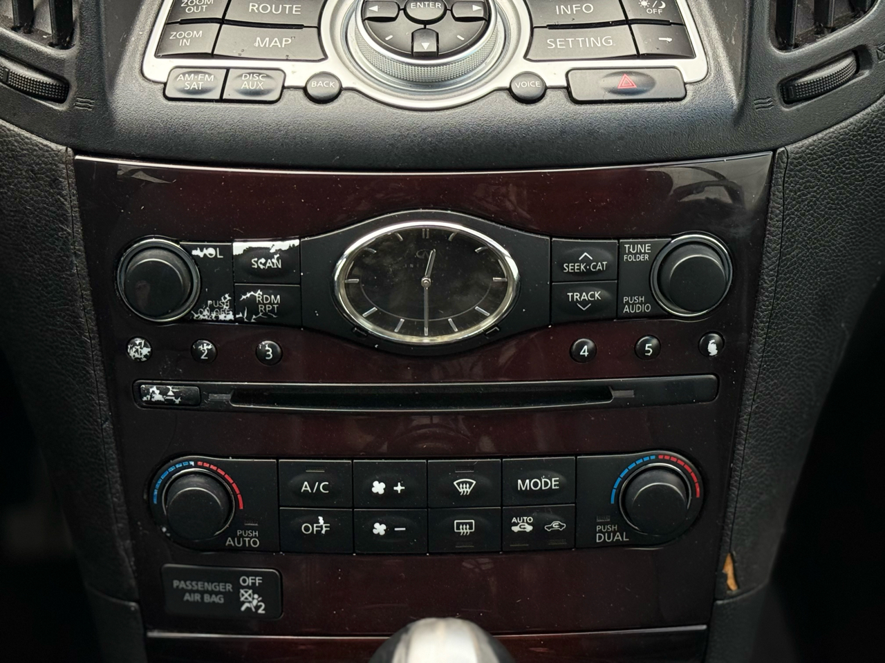 Infiniti G37 Convertible 2dr Base 2012