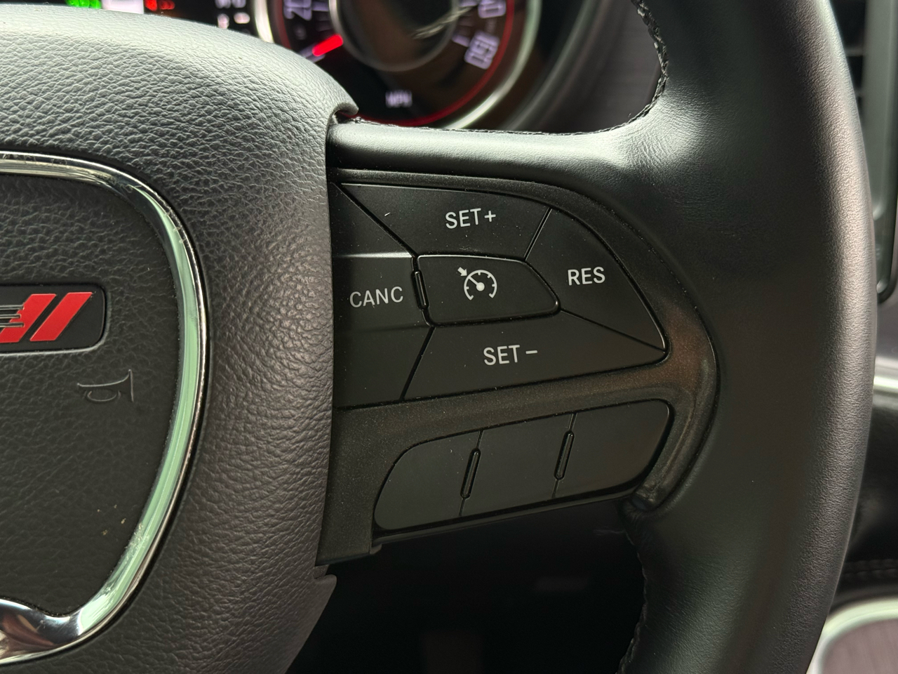 Dodge Challenger 2dr Cpe R/T 2015