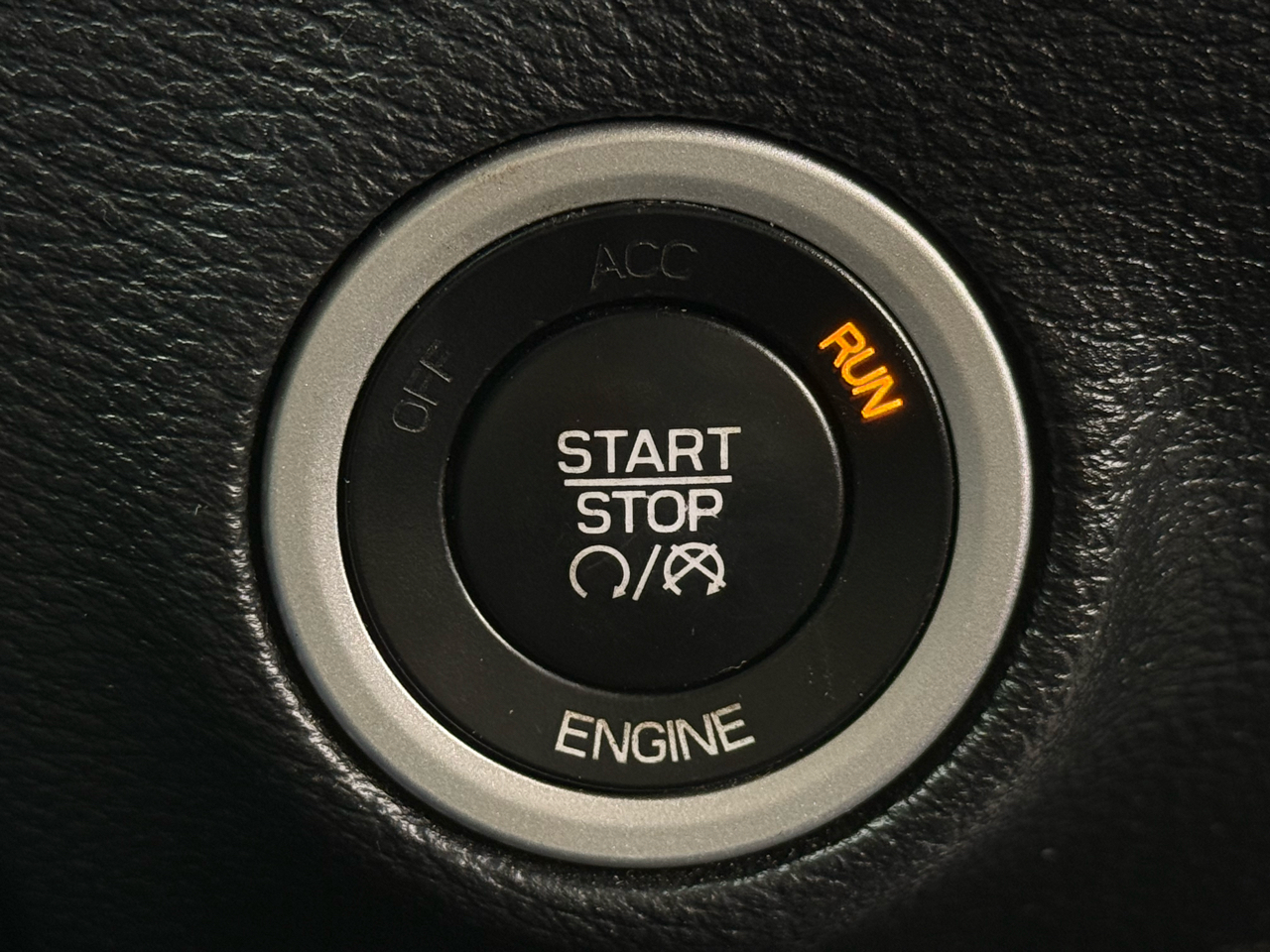 Dodge Challenger 2dr Cpe R/T 2015