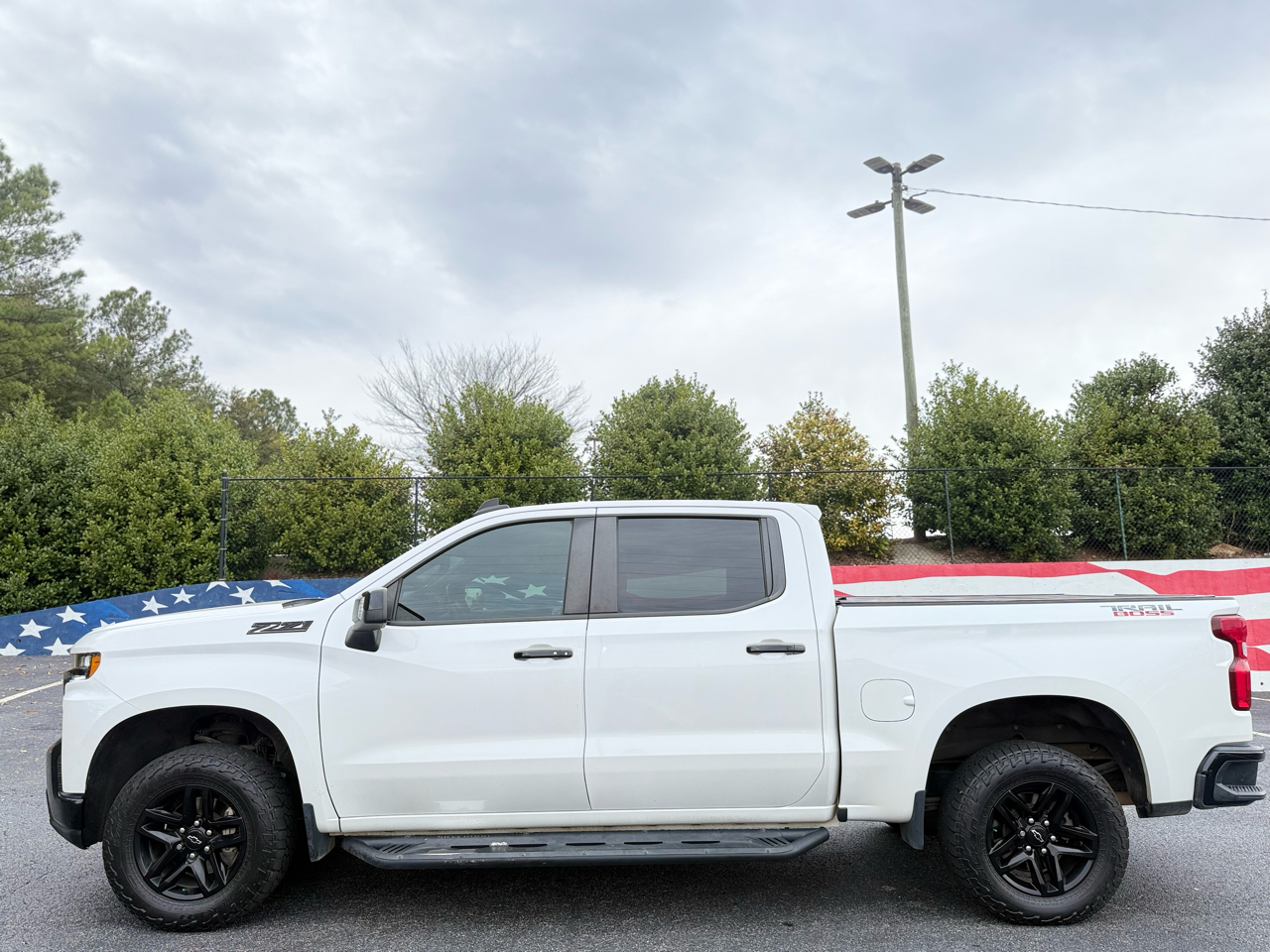 Chevrolet Silverado 1500 4WD Crew Cab 147" LT Trail Boss 2021