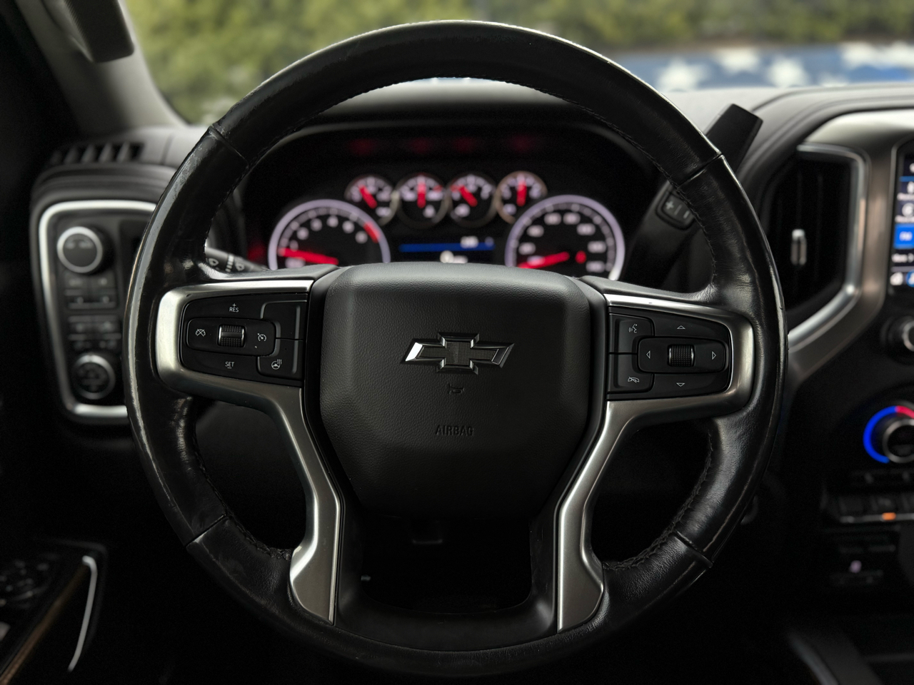 Chevrolet Silverado 1500 4WD Crew Cab 147" LT Trail Boss 2021