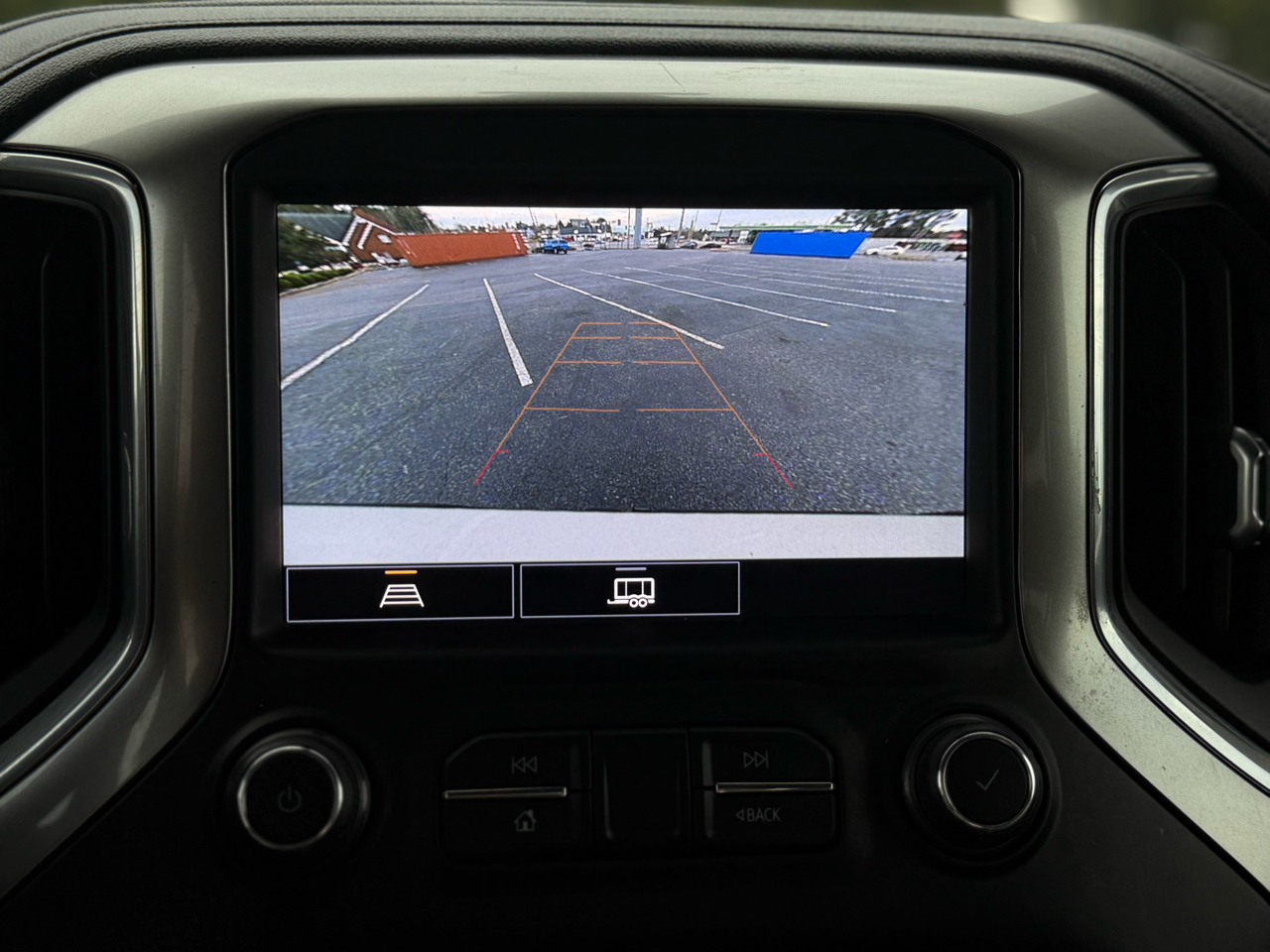 Chevrolet Silverado 1500 4WD Crew Cab 147" LT Trail Boss 2021