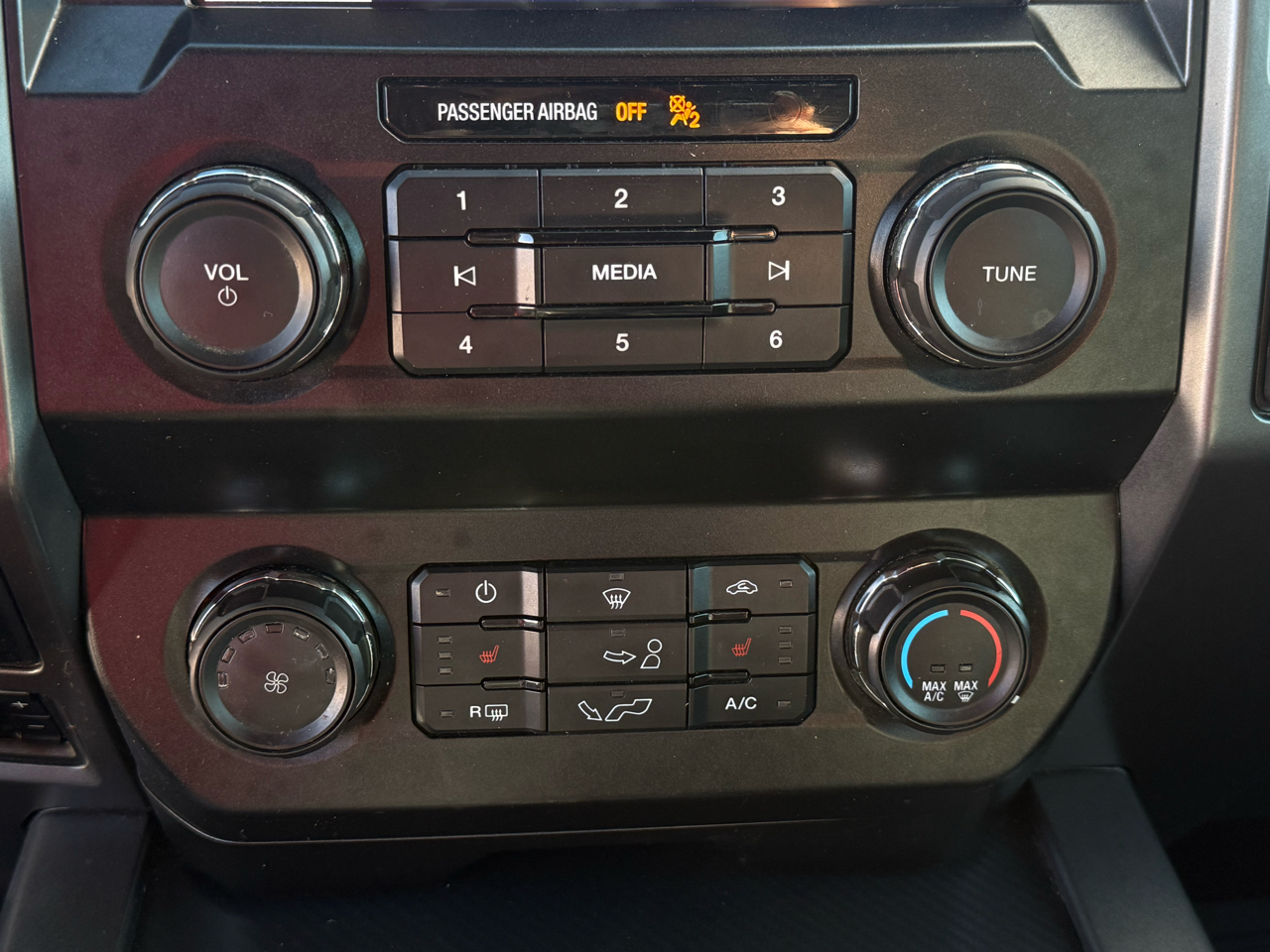 Ford F-150 FX4 SuperCrew 4WD 2020