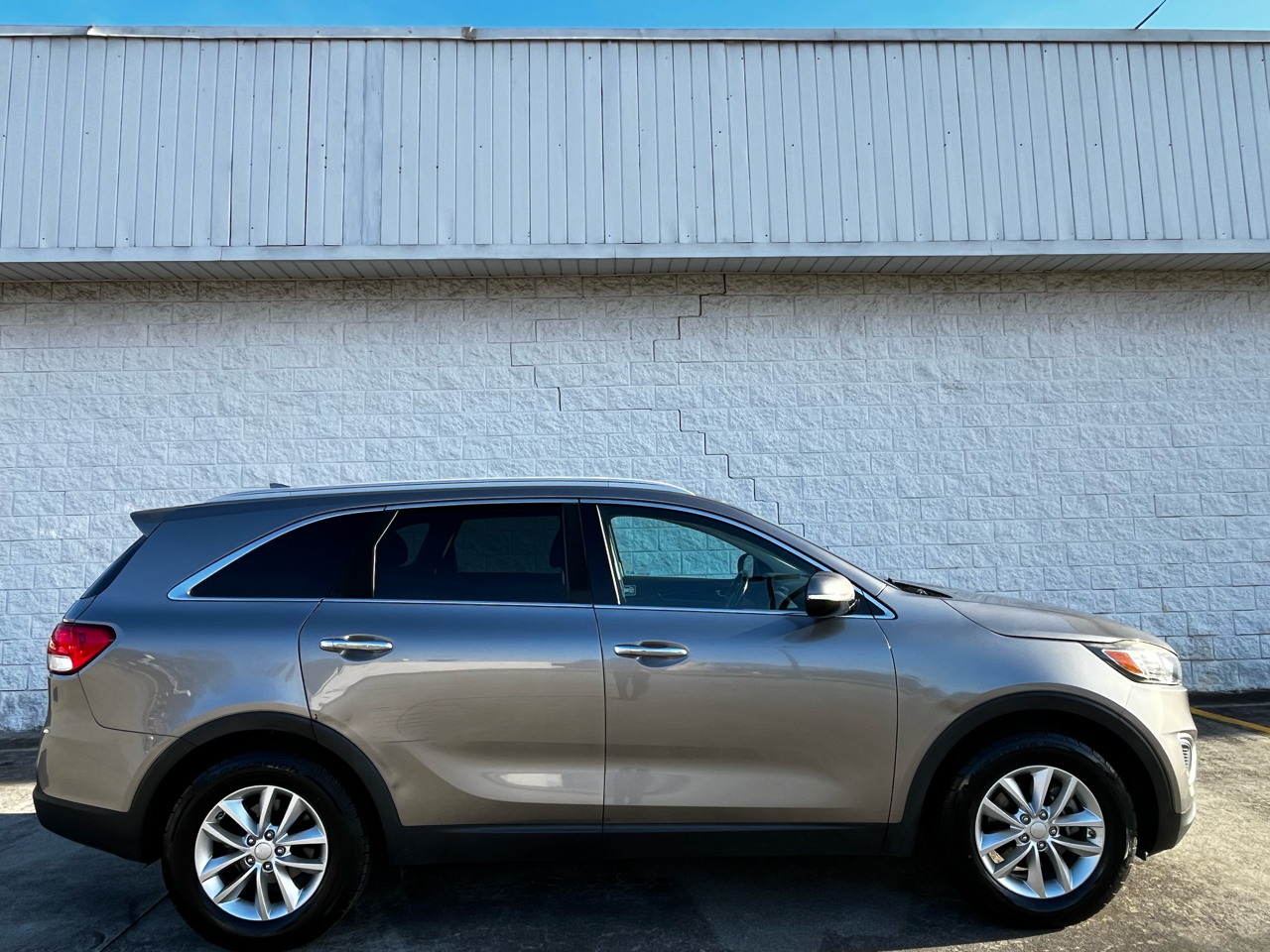 Kia Sorento FWD 4dr 2.4L LX 2016