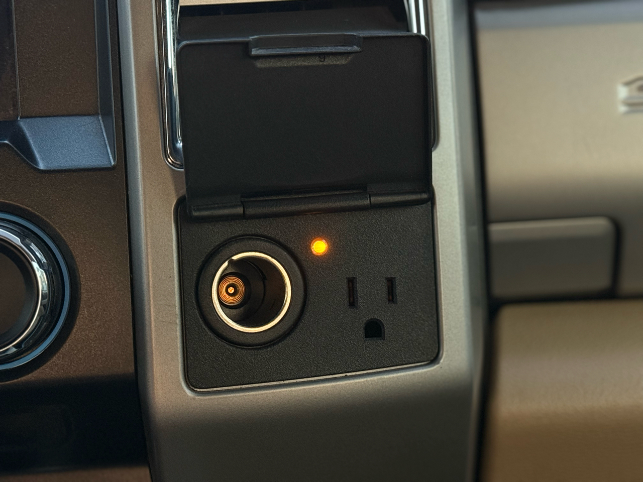 Ford Super Duty F-350 DRW LARIAT 4WD SuperCab 8' Box 2017