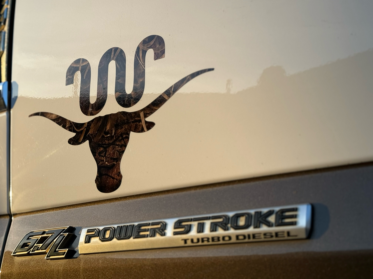 Ford Super Duty F-350 DRW LARIAT 4WD SuperCab 8' Box 2017