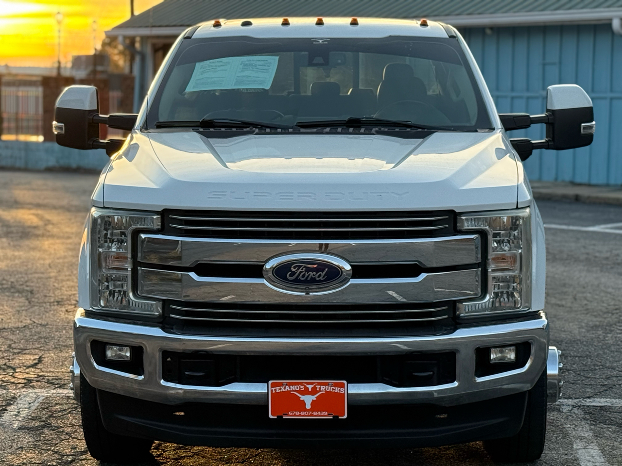 Ford Super Duty F-350 DRW LARIAT 4WD SuperCab 8' Box 2017