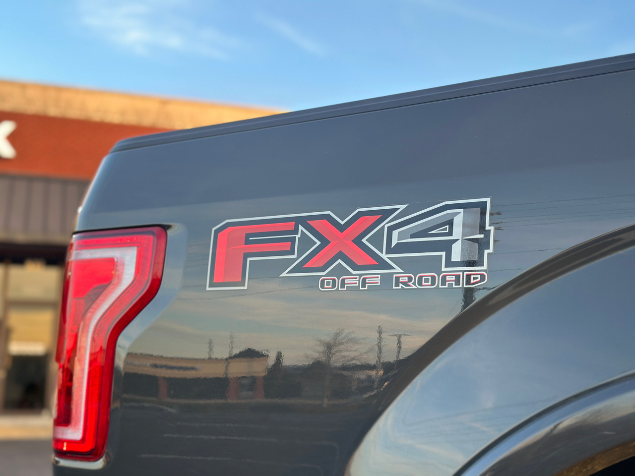 Ford F-150 4WD SuperCrew 139" XLT 2016