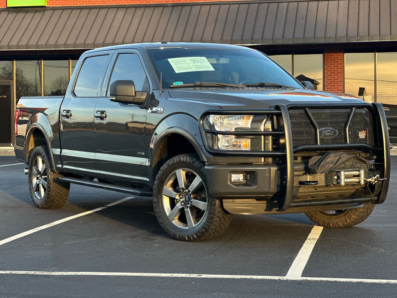 Ford F-150 4WD SuperCrew 139" XLT 2016