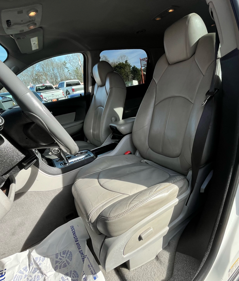 GMC Acadia FWD 4dr SLT1 2008