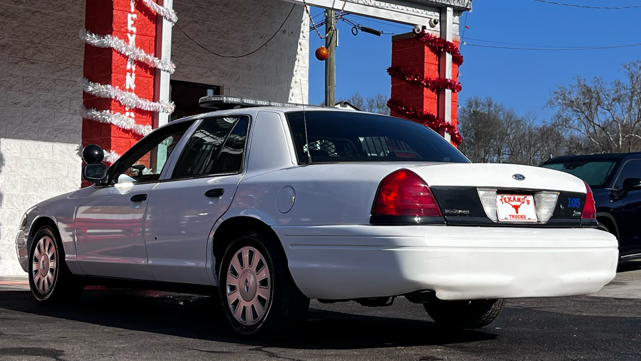 Ford Police Interceptor 4dr Sdn w/3.27 Axle 2010