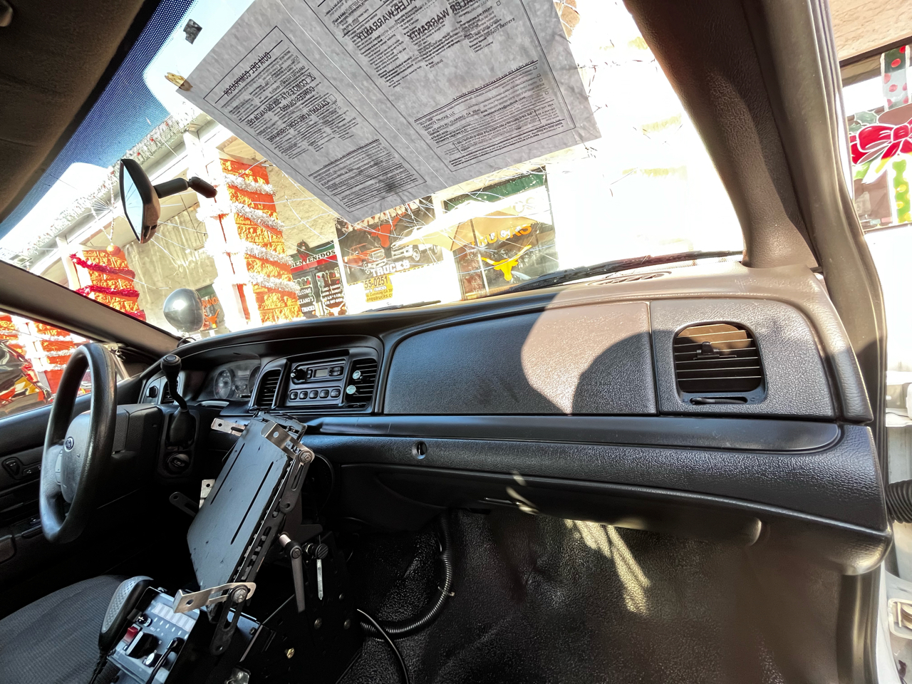 Ford Police Interceptor 4dr Sdn w/3.27 Axle 2010