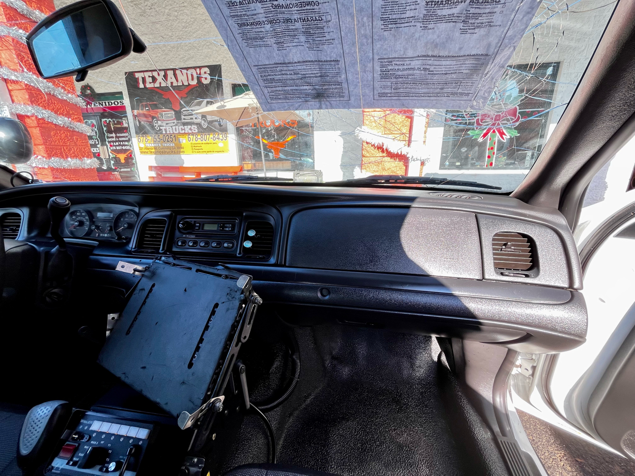 Ford Police Interceptor 4dr Sdn w/3.27 Axle 2010