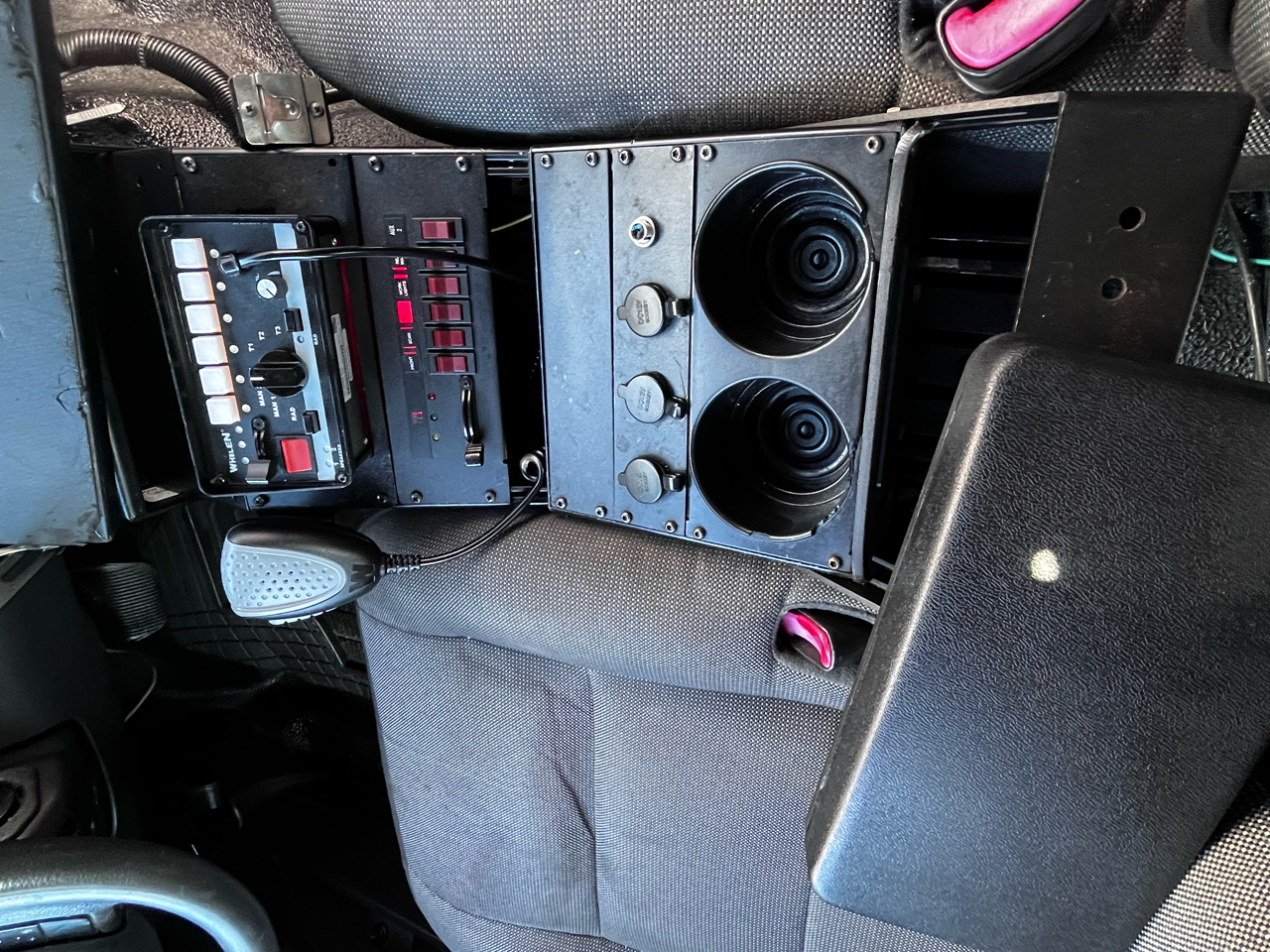 Ford Police Interceptor 4dr Sdn w/3.27 Axle 2010