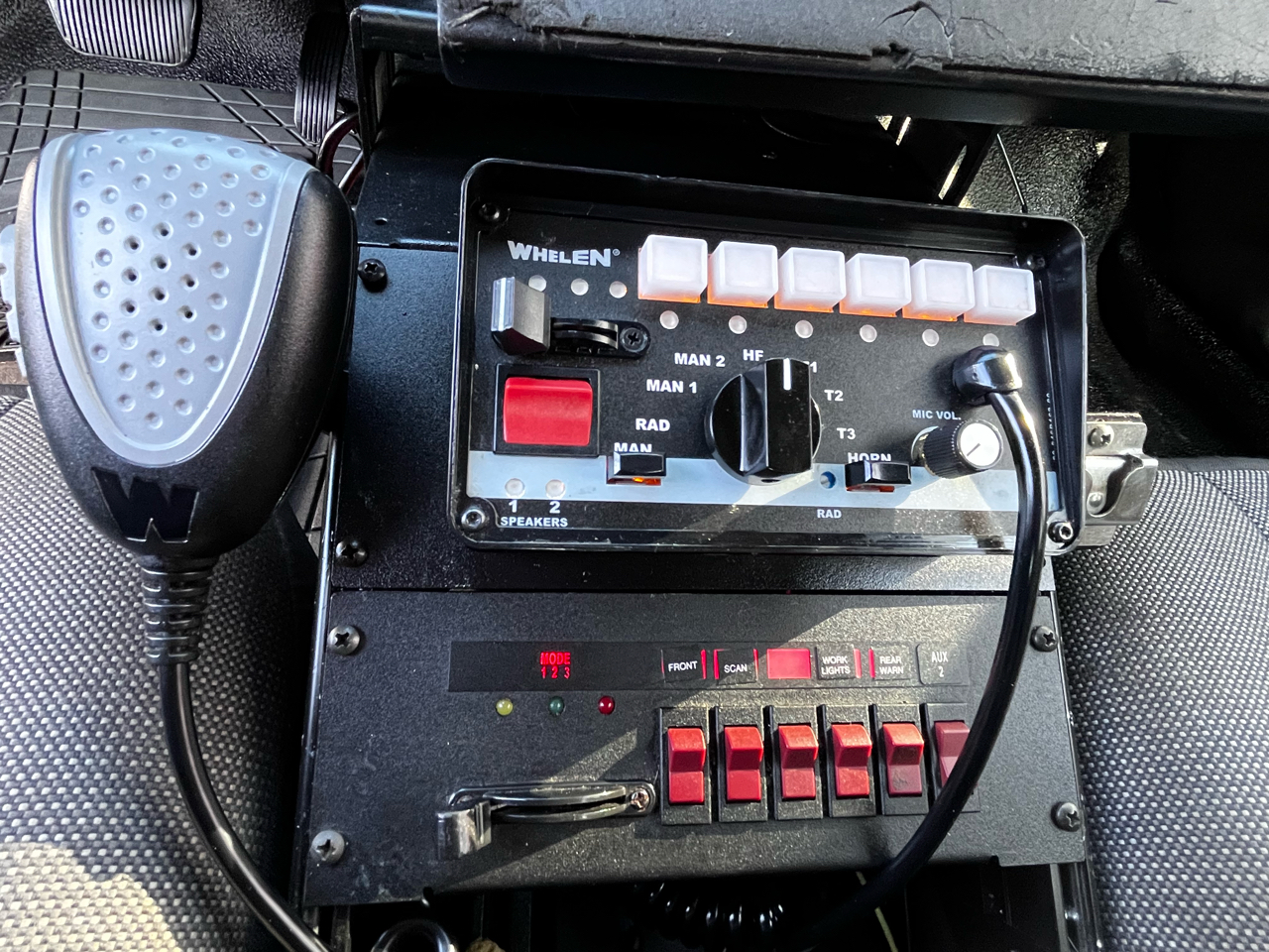 Ford Police Interceptor 4dr Sdn w/3.27 Axle 2010