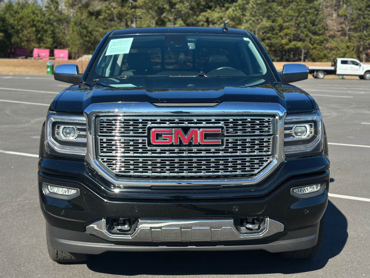 GMC Sierra 1500 4WD Crew Cab 143.5" Denali 2018