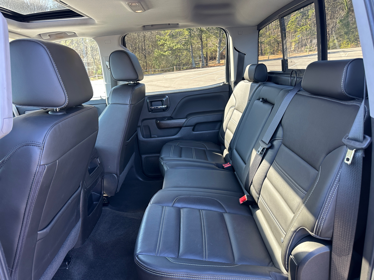 GMC Sierra 1500 4WD Crew Cab 143.5" Denali 2018