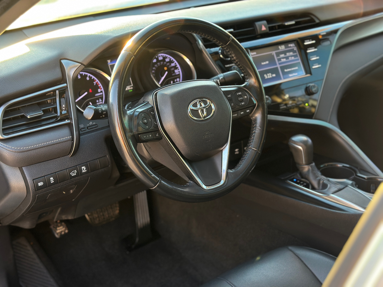 Toyota Camry XLE Auto (Natl) 2019