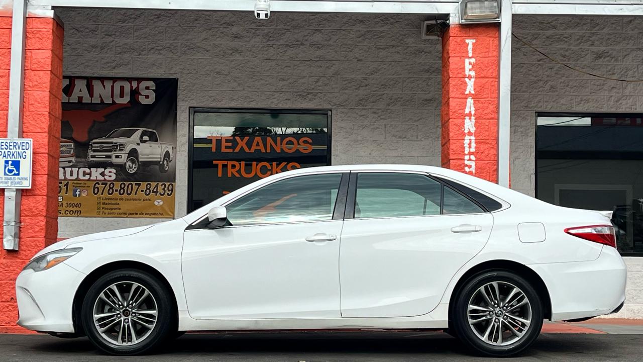 Toyota Camry XLE Auto (Natl) 2017