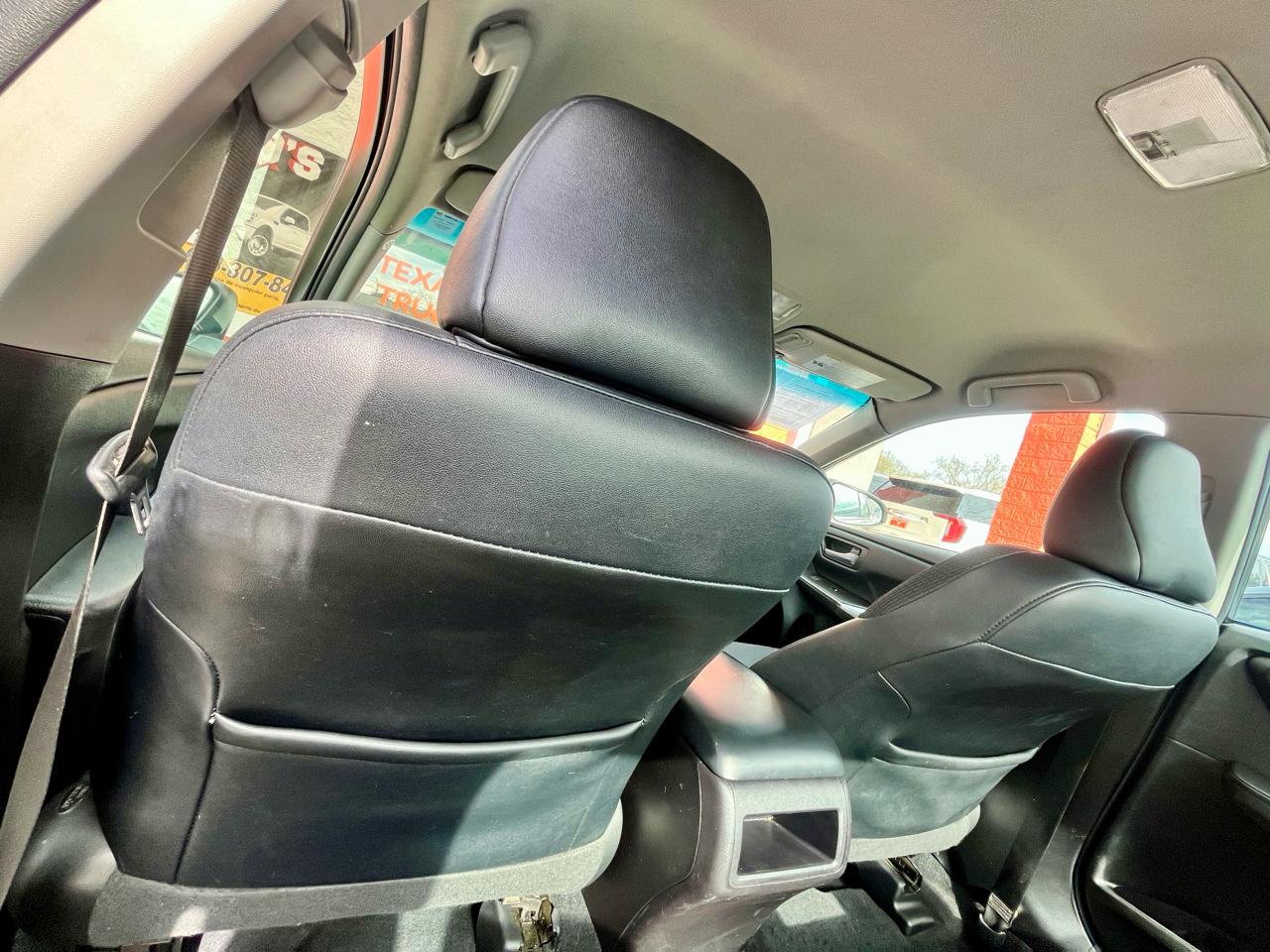 Toyota Camry XLE Auto (Natl) 2017