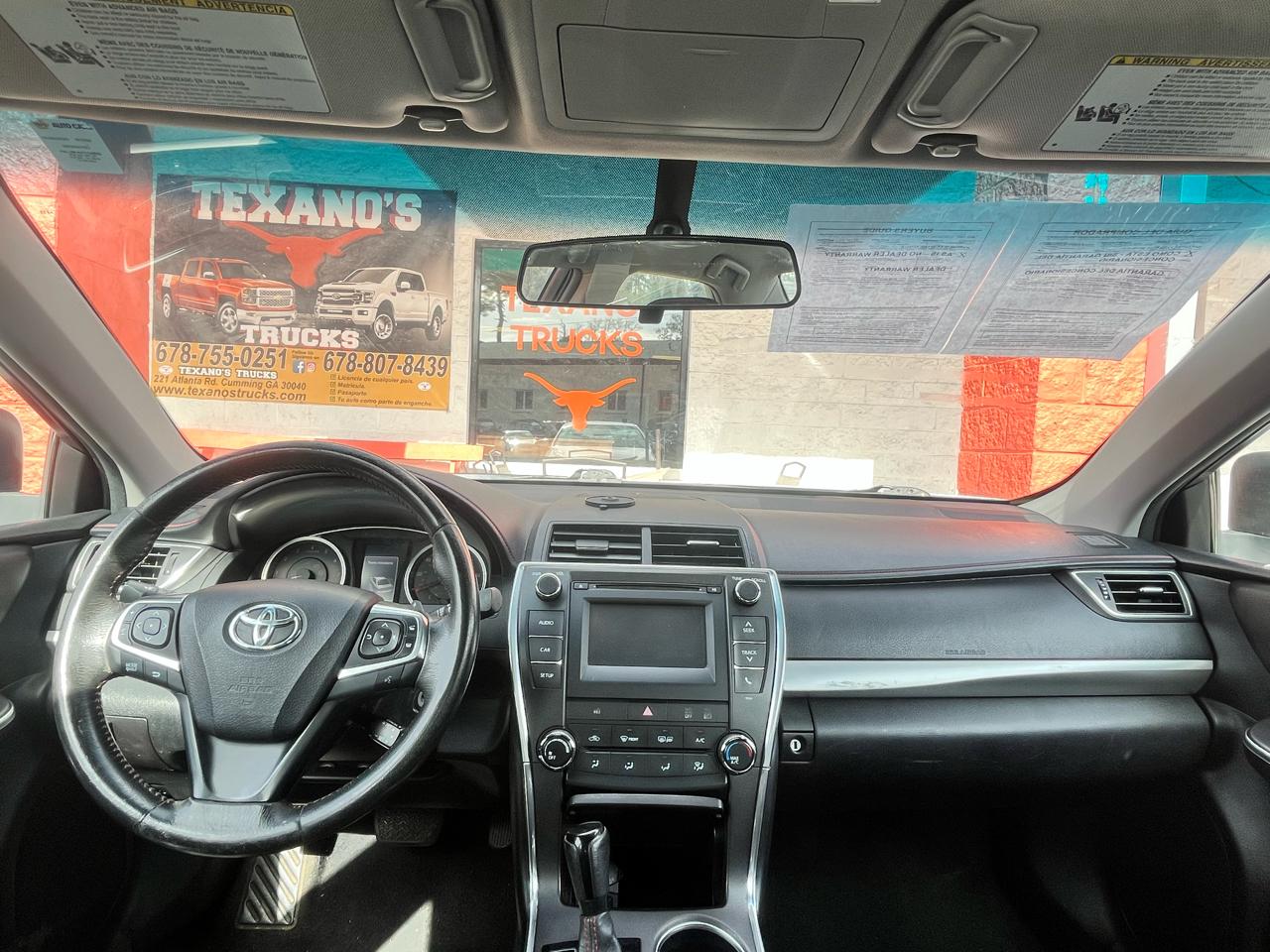 Toyota Camry XLE Auto (Natl) 2017
