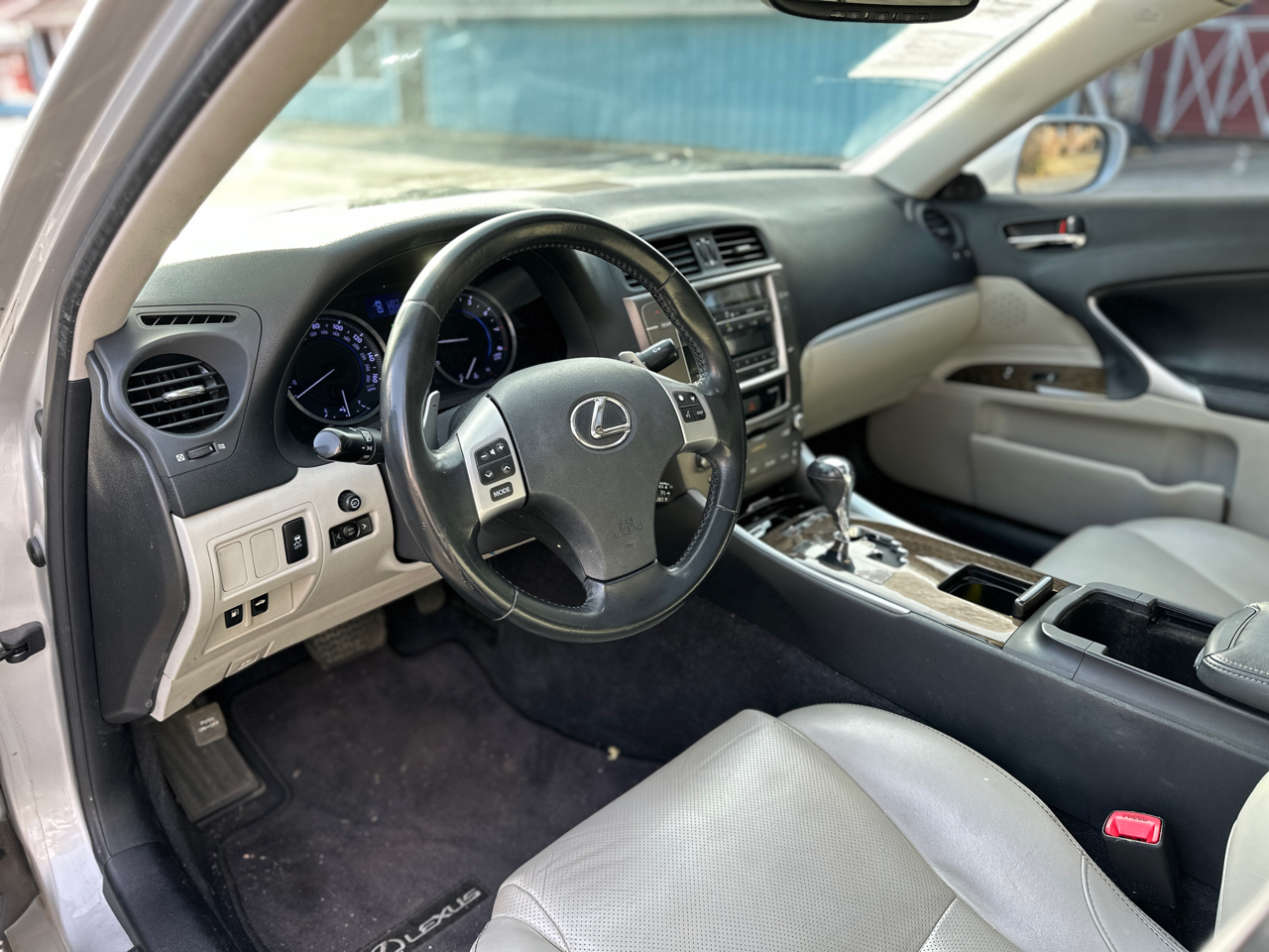 Lexus IS 250 4dr Sport Sdn Auto RWD 2013