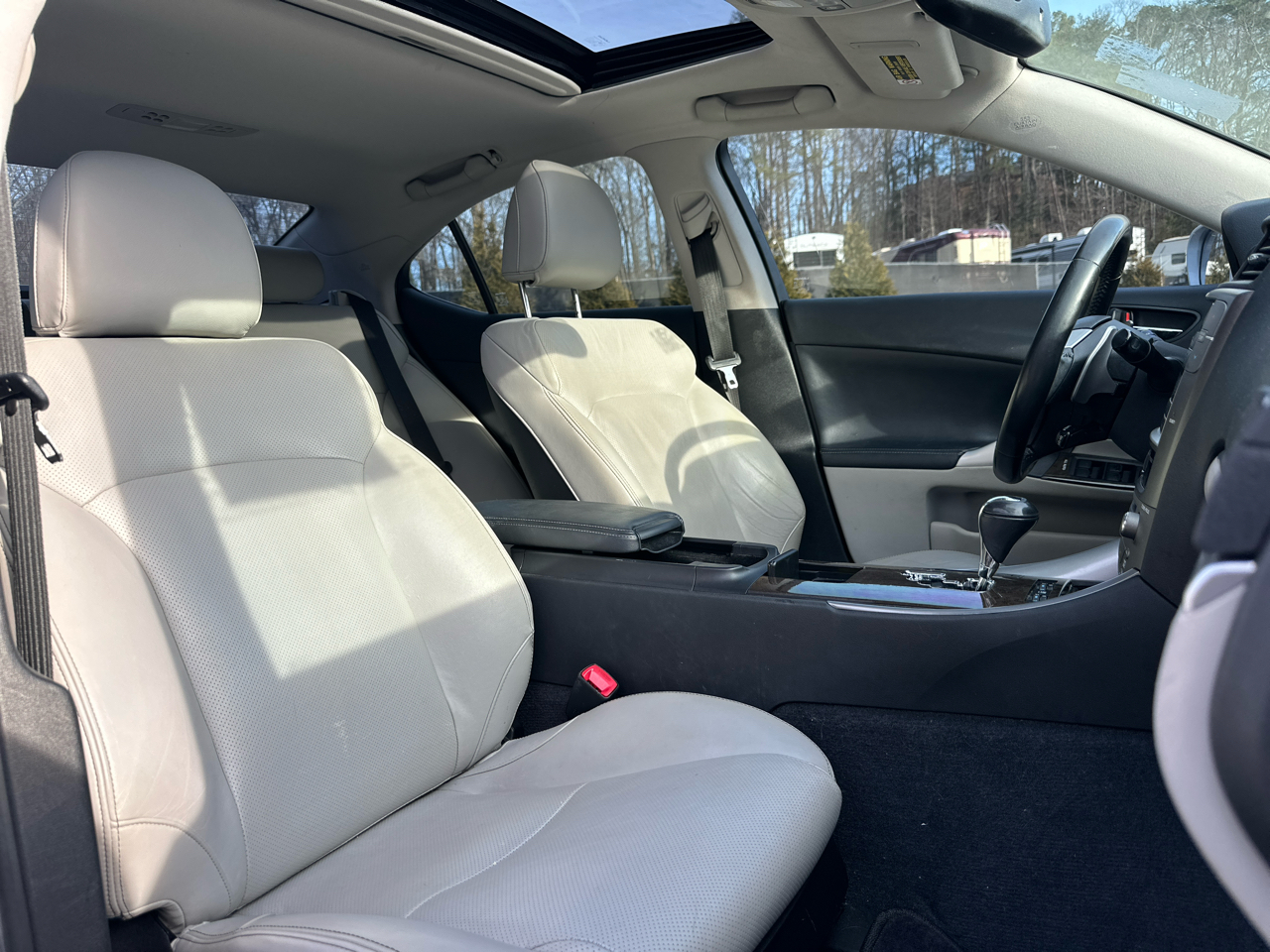 Lexus IS 250 4dr Sport Sdn Auto RWD 2013