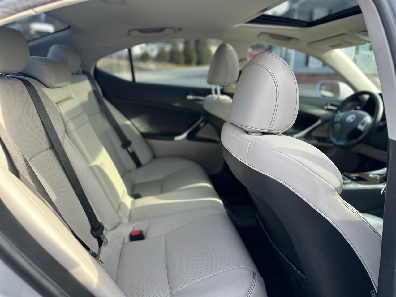 Lexus IS 250 4dr Sport Sdn Auto RWD 2013