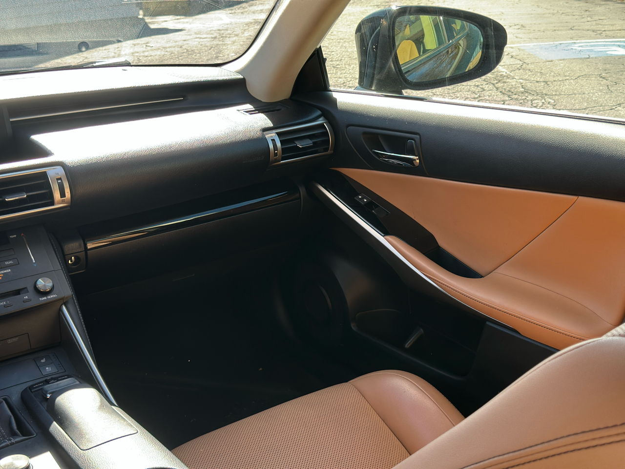 Lexus IS 250 4dr Sport Sdn RWD 2015