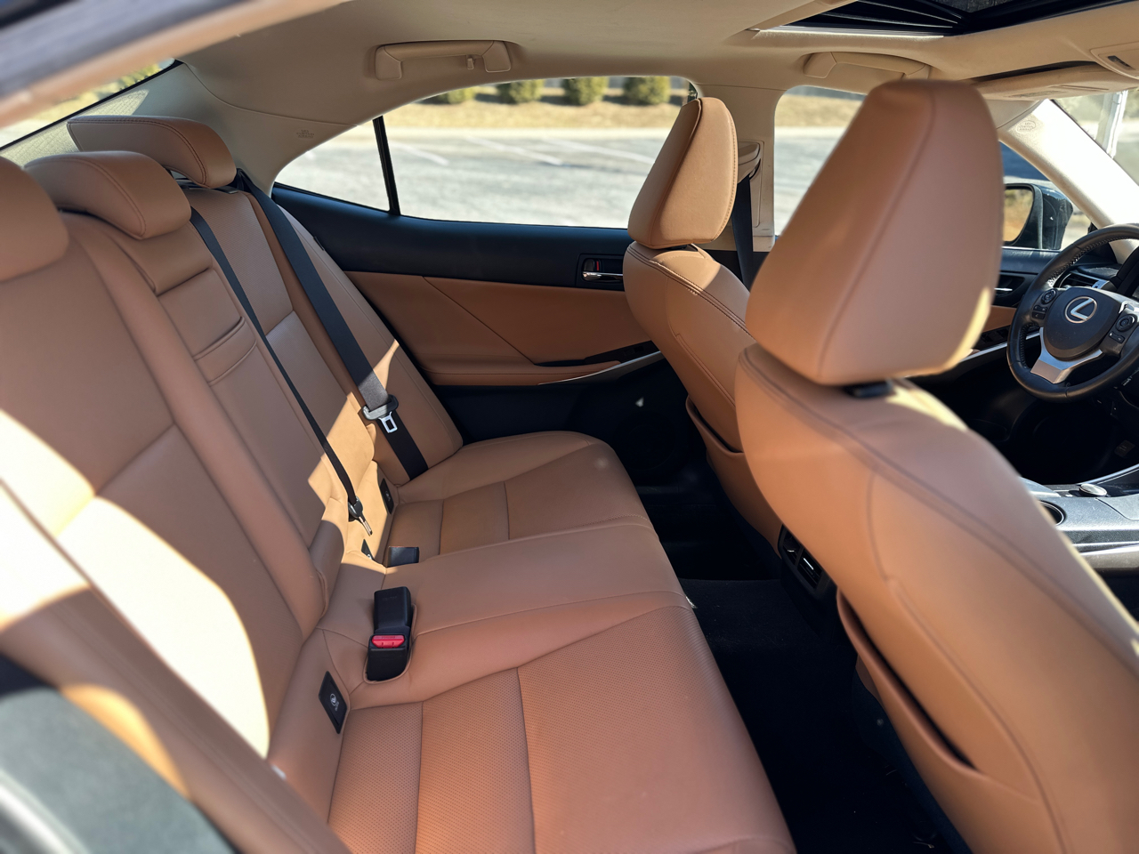 Lexus IS 250 4dr Sport Sdn RWD 2015