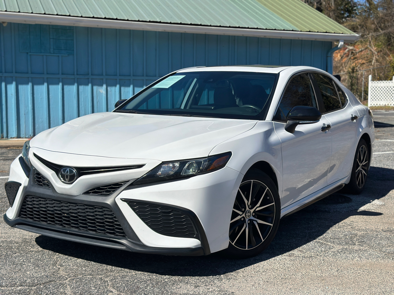 Toyota Camry SE Nightshade Edition 2022