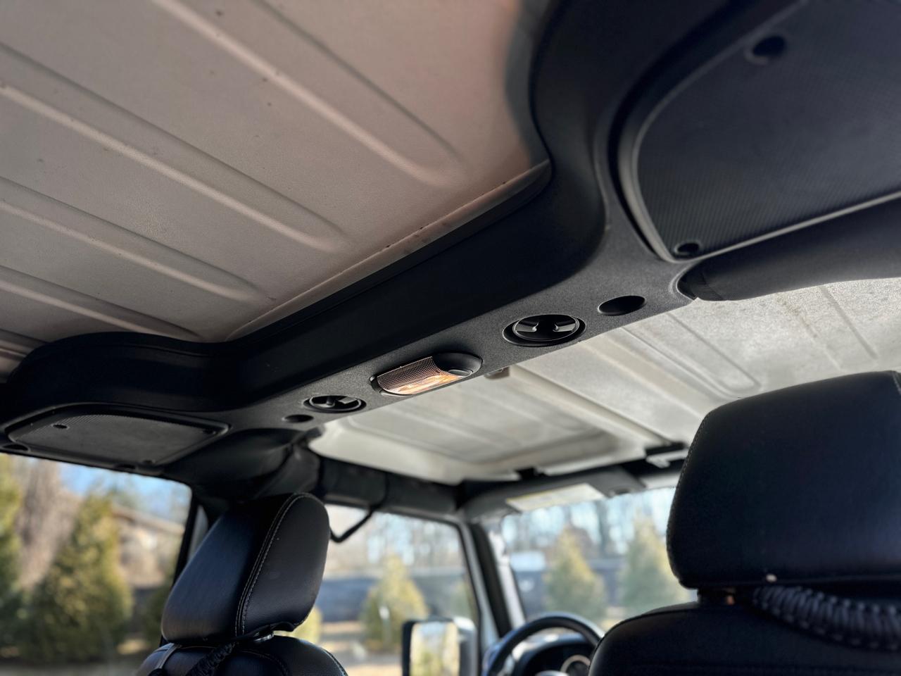 Jeep Wrangler Unlimited 4WD 4dr Sahara 2015