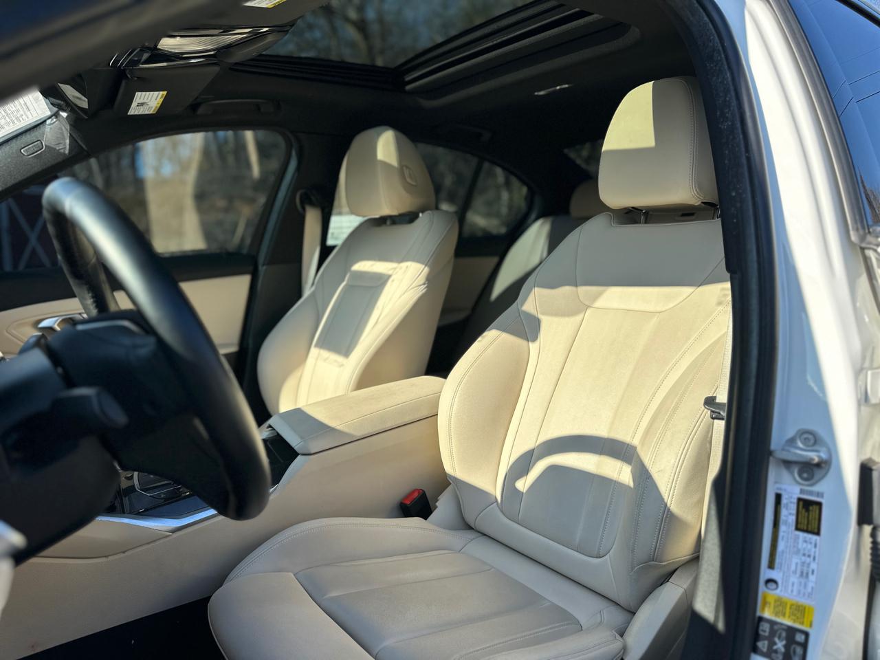 BMW 3 Series 330xi 4dr Sdn AWD 2019