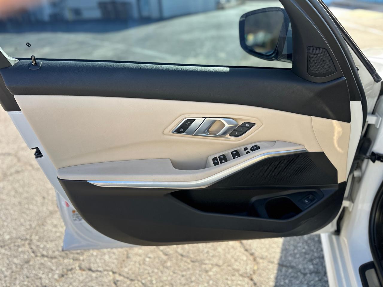 BMW 3 Series 330xi 4dr Sdn AWD 2019