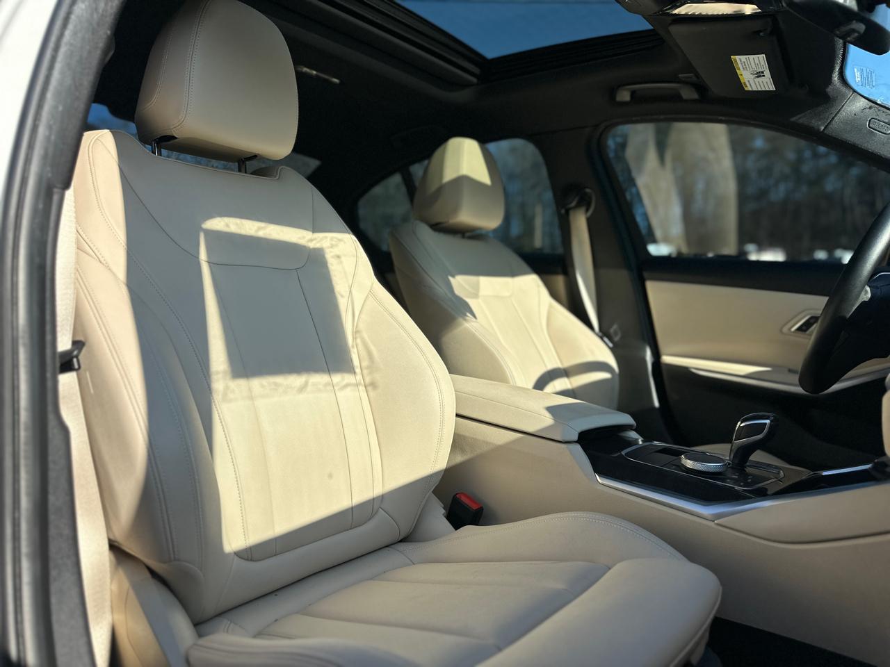 BMW 3 Series 330xi 4dr Sdn AWD 2019