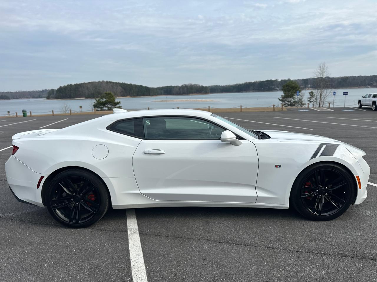 Chevrolet Camaro 2dr Cpe RS 2017