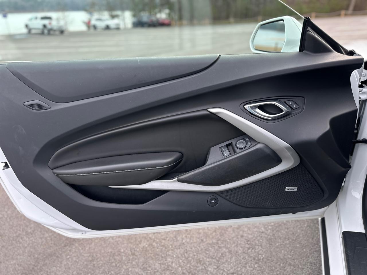 Chevrolet Camaro 2dr Cpe RS 2017