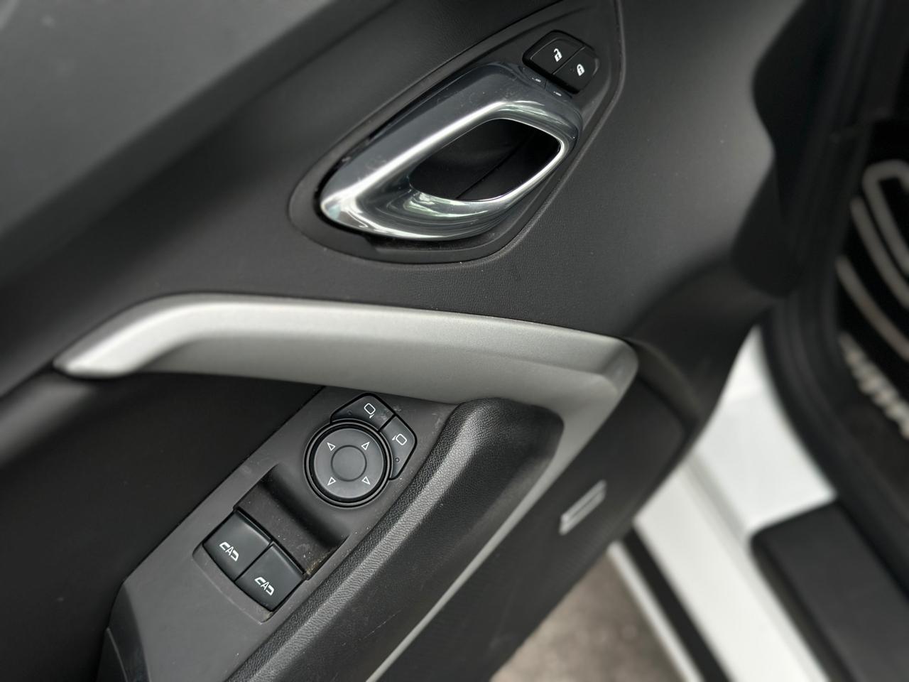 Chevrolet Camaro 2dr Cpe RS 2017