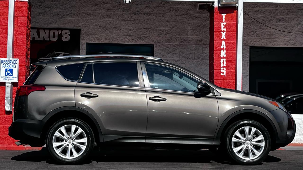 Toyota RAV4 FWD 4dr Limited (Natl) 2015