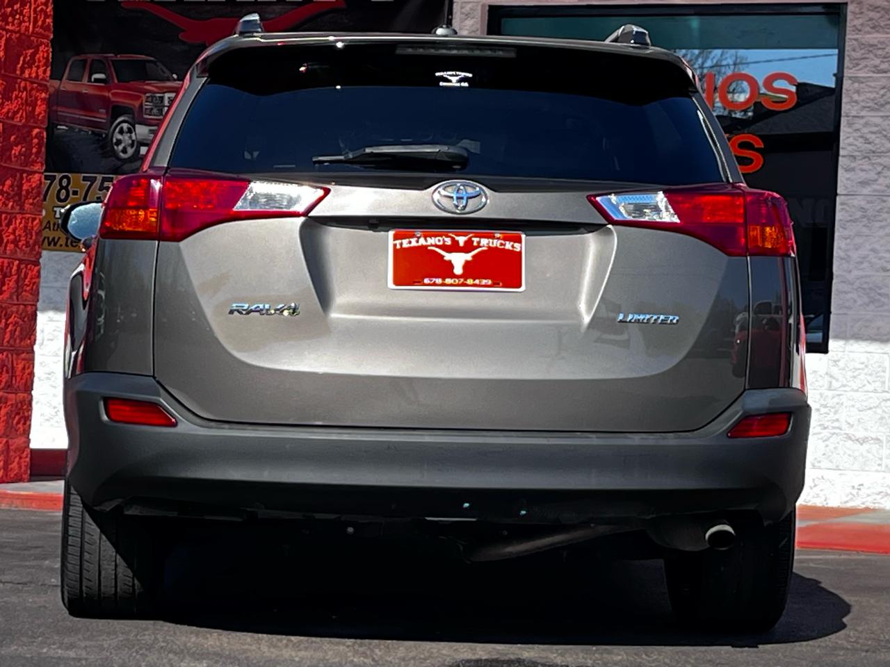 Toyota RAV4 FWD 4dr Limited (Natl) 2015