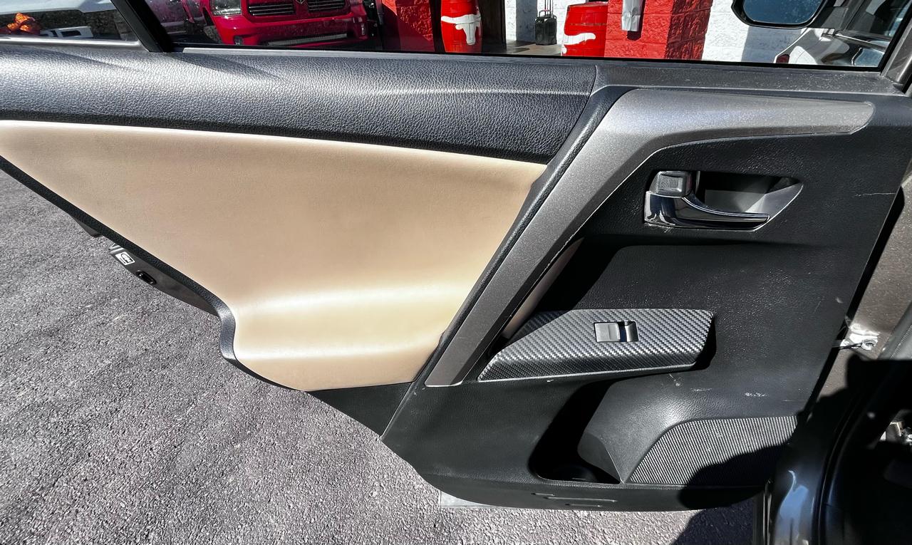 Toyota RAV4 FWD 4dr Limited (Natl) 2015