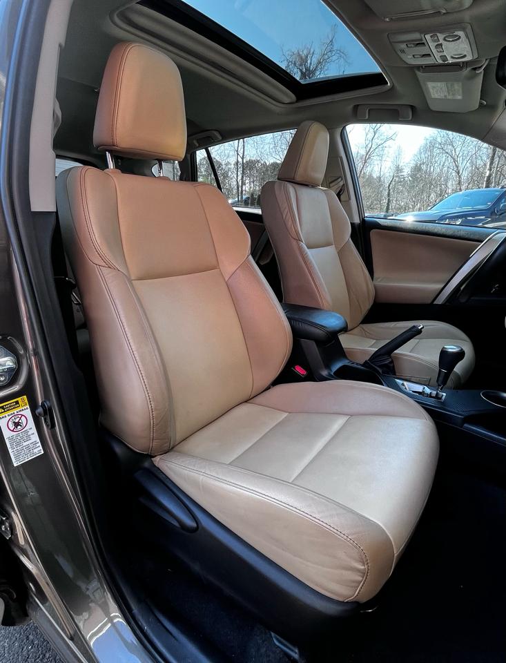 Toyota RAV4 FWD 4dr Limited (Natl) 2015