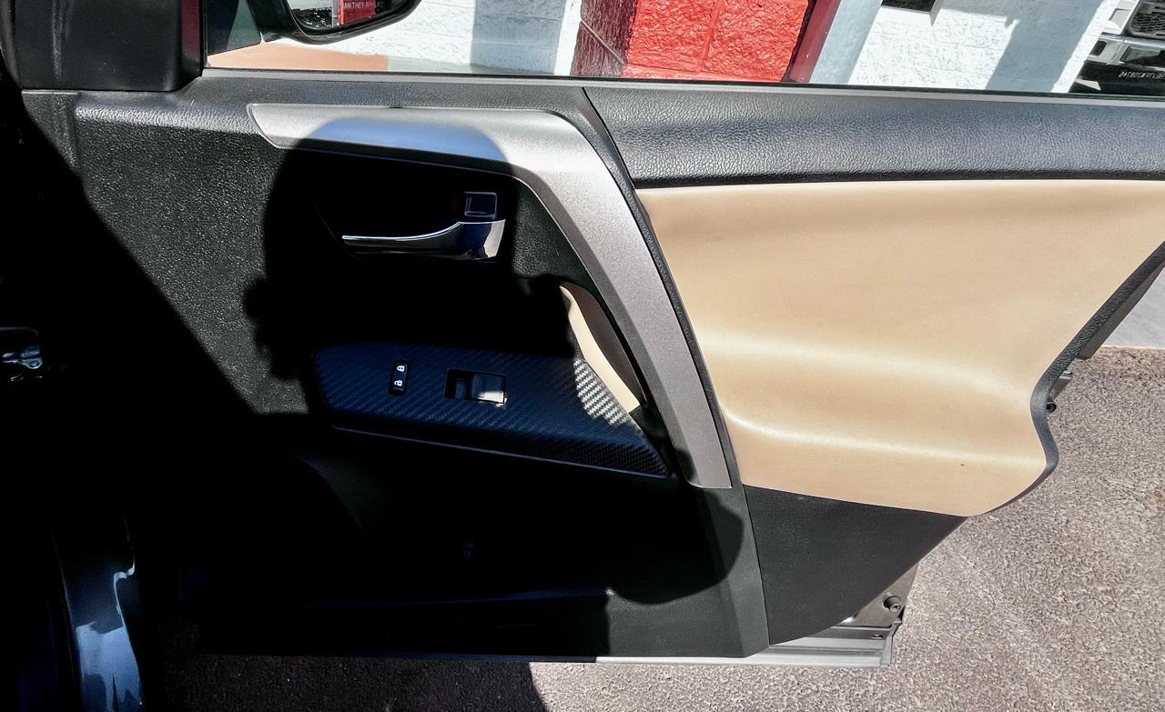 Toyota RAV4 FWD 4dr Limited (Natl) 2015