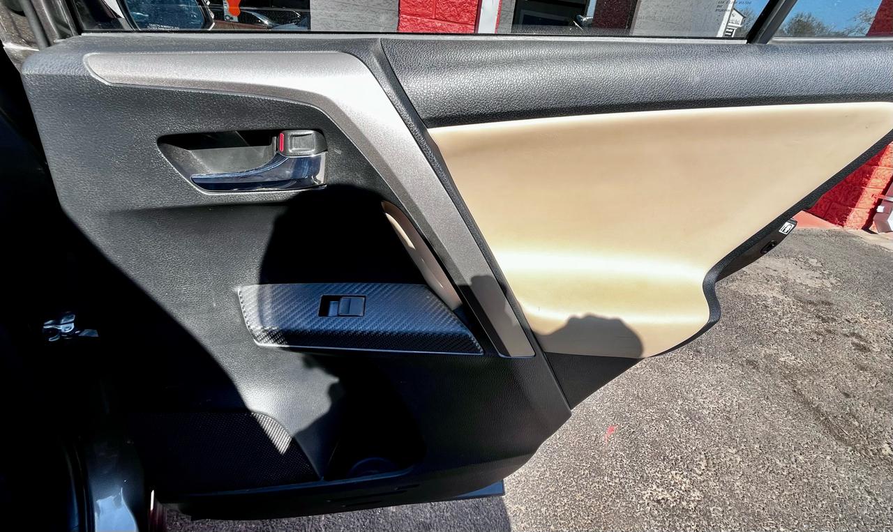 Toyota RAV4 FWD 4dr Limited (Natl) 2015